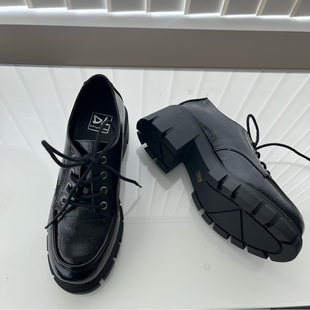💙 Dirty Laundry Black Patent Lug Sole Oxfords - Size 8.5, NWOT